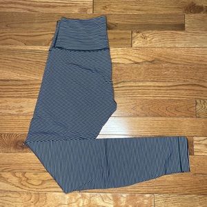 Lululemon pink striped 7/8 leggings size 8